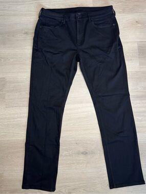 True Classic Men’s Straight Fit Comfort Jeans - Black